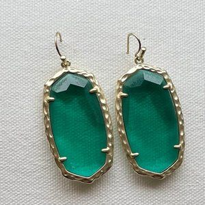 Kendra Scott ELLA DROP EMERALD BRUSHED GOLD - BEAUTIFUL EARRINGS!